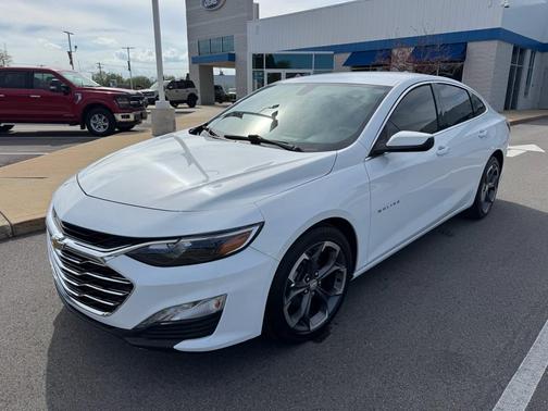 Summit White 2022 Chevrolet Malibu FWD LT