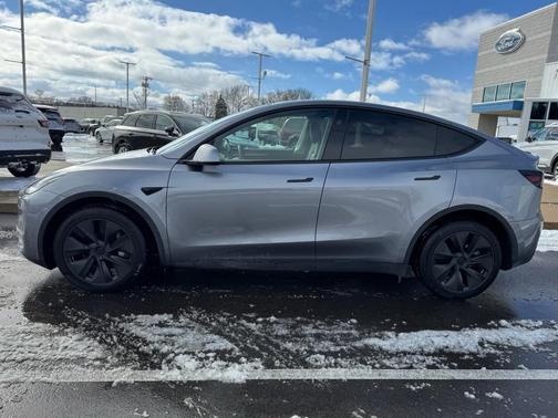 2025 Tesla Model Y Long Range Dual Motor All-Wheel Drive