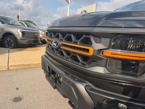 Agate Black Metallic 2025 Ford F-150 Tremor