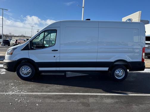 Oxford White 2026 Ford Transit-250 Base