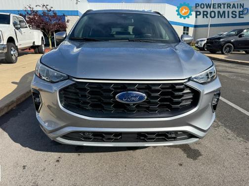 Iconic Silver Metallic 2023 Ford Escape ST-Line Elite