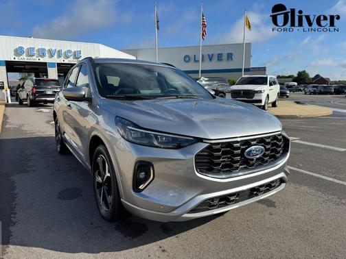 Iconic Silver Metallic 2023 Ford Escape ST-Line Elite