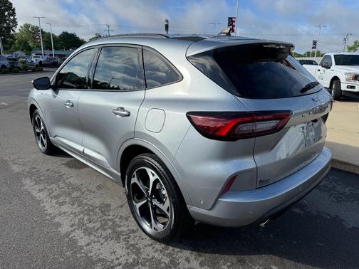 Iconic Silver Metallic 2023 Ford Escape ST-Line Elite