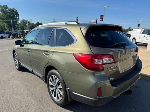 Wilderness Green Metallic 2017 Subaru Outback 2.5i Touring