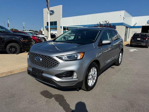 Iconic Silver Metallic 2023 Ford Edge SEL