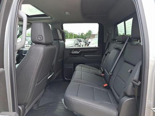 2025 GMC Sierra 2500 SLT
