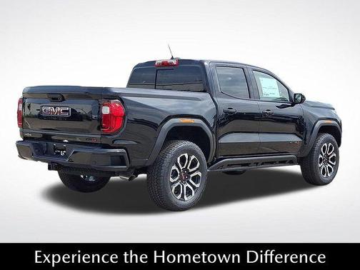 2025 GMC Canyon Base