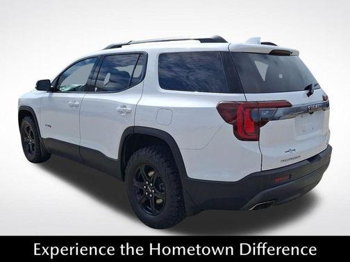 2022 GMC Acadia AWD AT4