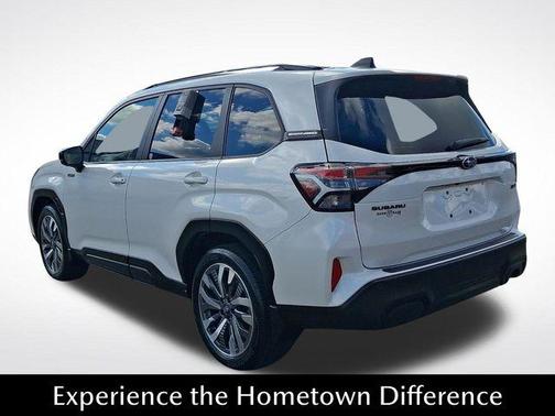 Crystal White Pearl 2025 Subaru Forester Hybrid Touring