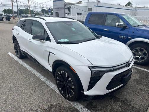 Summit White 2024 Chevrolet Blazer EV eAWD RS