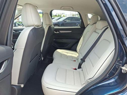 2025 Mazda CX-5 Carbon Edition