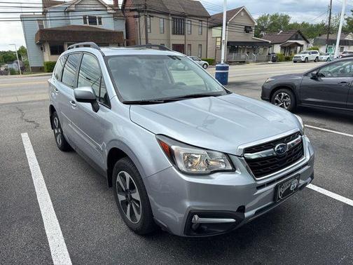 Ice Silver Metallic 2018 Subaru Forester 2.5i Premium