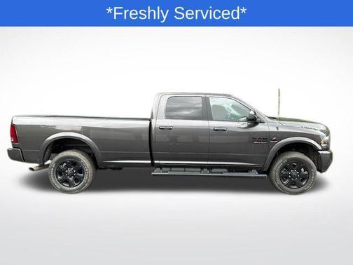 2017 RAM 2500 Laramie Crew Cab 4x4 8' Box