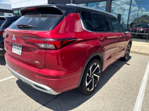 Red Diamond/Black Roof 2024 Mitsubishi Outlander SEL S-AWC
