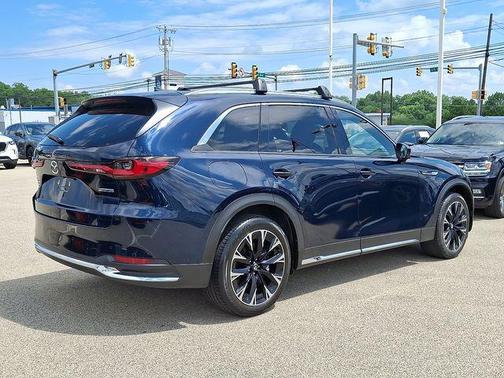 2024 Mazda CX-90 PHEV Premium Plus