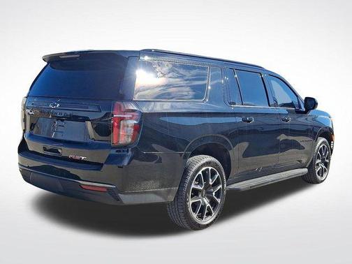 2021 Chevrolet Suburban RST