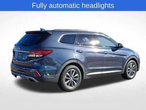 2018 Hyundai SANTA FE SE