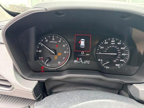 Crystal White Pearl 2024 Subaru Crosstrek Base