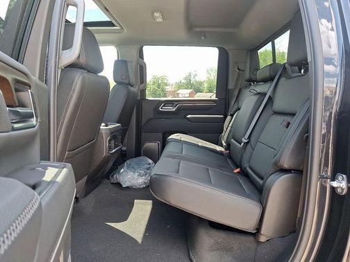 2025 GMC Sierra 2500 Denali