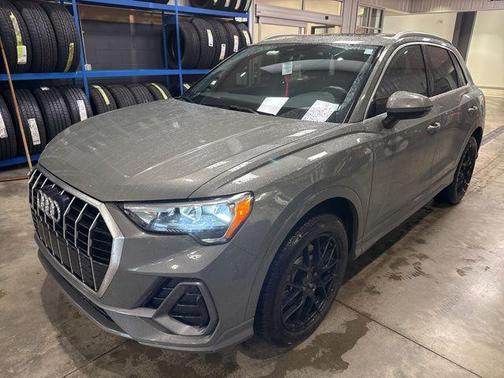 Chronos Gray Metallic 2021 Audi Q3 45 S line Premium