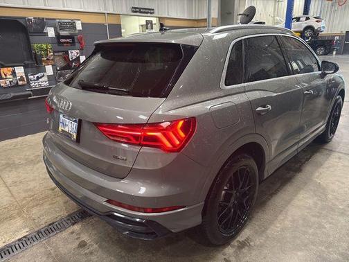 Chronos Gray Metallic 2021 Audi Q3 45 S line Premium
