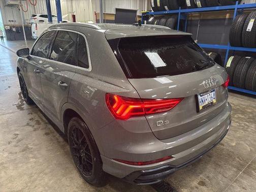 Chronos Gray Metallic 2021 Audi Q3 45 S line Premium