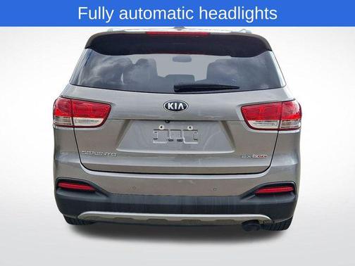 2017 Kia Sorento EX