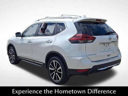 Pearl White Tricoat 2019 Nissan Rogue SL