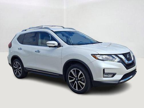 Pearl White Tricoat 2019 Nissan Rogue SL