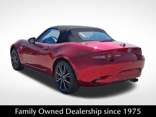 Soul Red Crystal Metallic 2026 Mazda MX-5 Miata Grand Touring