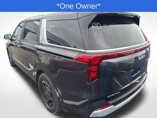 2025 Kia Carnival LXS