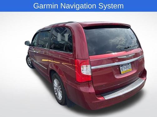 2015 Chrysler Town & Country Touring-L