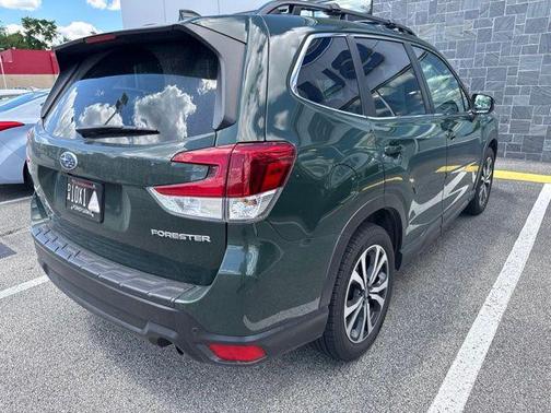 Cascade Green Silica 2022 Subaru Forester Limited