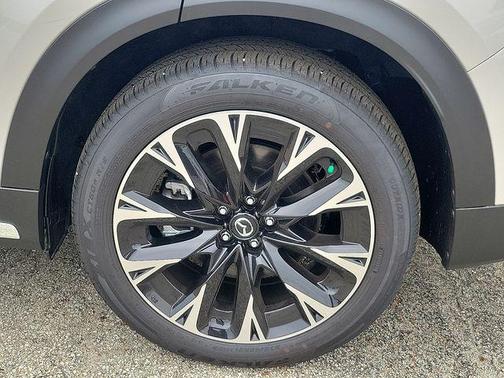 2025 Mazda CX-90 PHEV Premium Plus