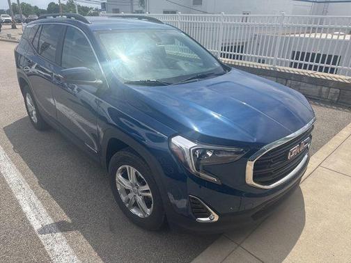Blue Emerald Metallic 2021 GMC Terrain SLE