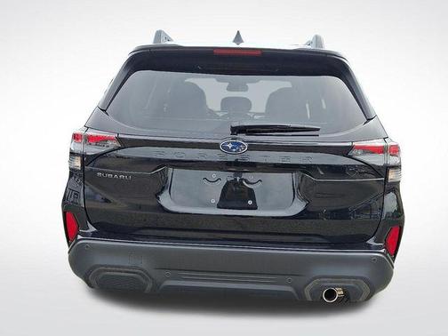 Crystal Black Silica 2026 Subaru Forester Limited