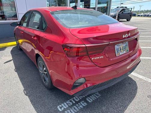 Currant Red 2023 Kia Forte LXS