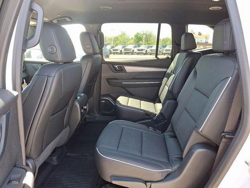 2025 Buick Enclave Preferred FWD