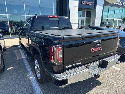 Onyx Black 2017 GMC Sierra 1500 SLT