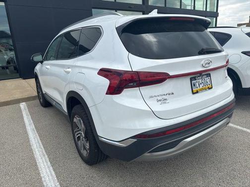 Quartz White 2021 Hyundai SANTA FE SEL 2.4