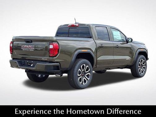 2025 GMC Canyon AT4