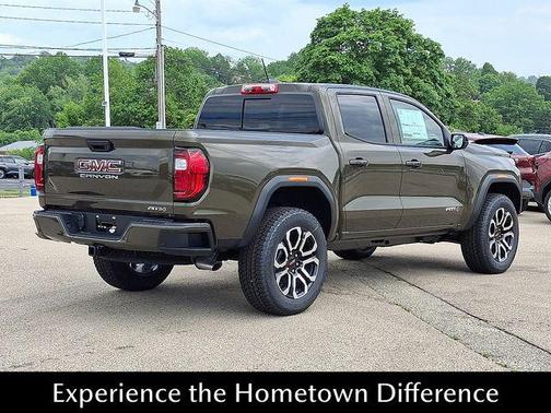 2025 GMC Canyon Base