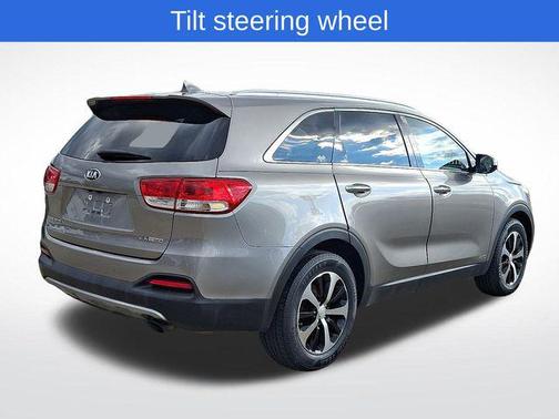 2017 Kia Sorento EX
