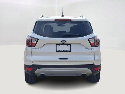 White Platinum Clearcoat Metallic 2017 Ford Escape Titanium