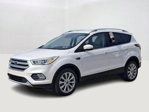 White Platinum Clearcoat Metallic 2017 Ford Escape Titanium
