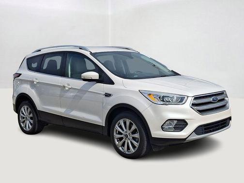 White Platinum Clearcoat Metallic 2017 Ford Escape Titanium