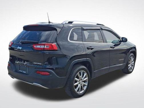 Diamond Black Crystal Pearlcoat 2018 Jeep Cherokee Limited