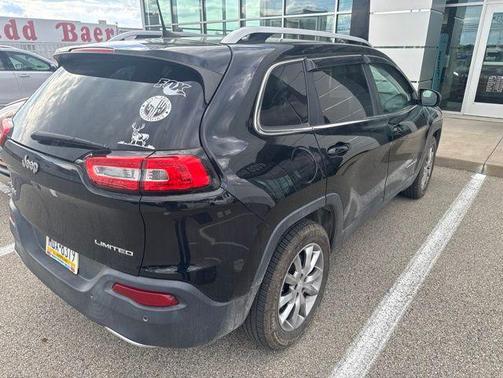 Diamond Black Crystal Pearlcoat 2018 Jeep Cherokee Limited