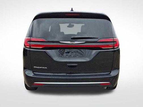 2025 Chrysler Pacifica L