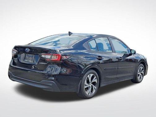 Crystal Black Silica 2025 Subaru Legacy Premium